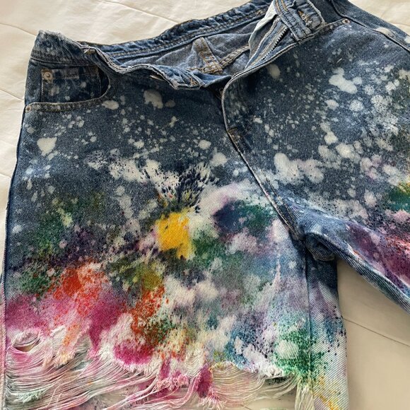 Distressed High Waisted Denim Shorts with Bold Color Splatters Size 8 - Picture 8 of 10
